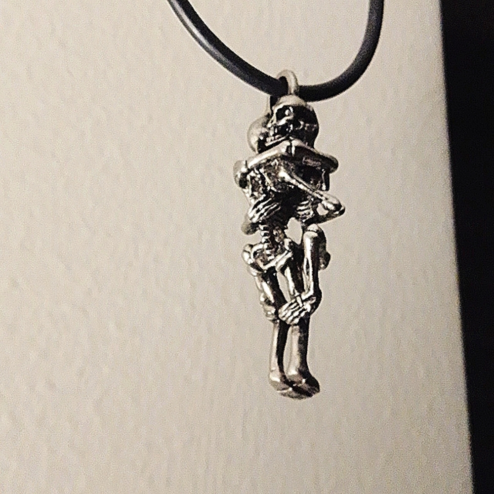 Women's Entwined Skeleton Chocker Necklace